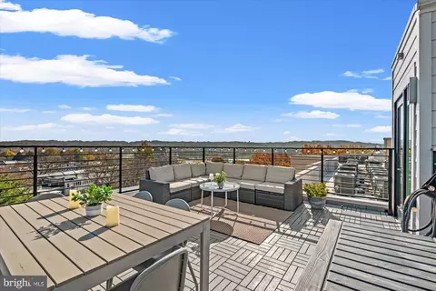 732 15th St SE #6, Washington, DC 20003