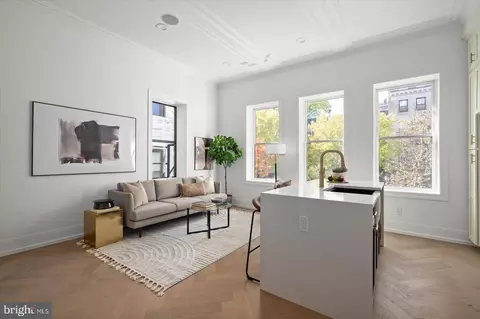 1709 21st NW #21, Washington, DC 20009