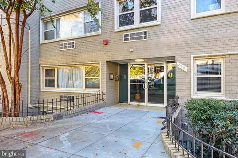610 Longfellow St NW #203, Washington, DC 20011