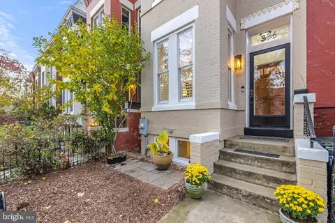 Exterior - 336 11th St NE, Washington, DC 20002 photo 3 of 9