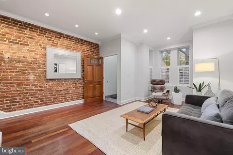 Living - 336 11th St NE, Washington, DC 20002 photo 3 of 7