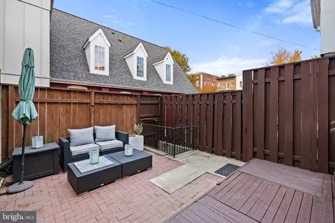 Exterior - 336 11th St NE, Washington, DC 20002 photo 4 of 9