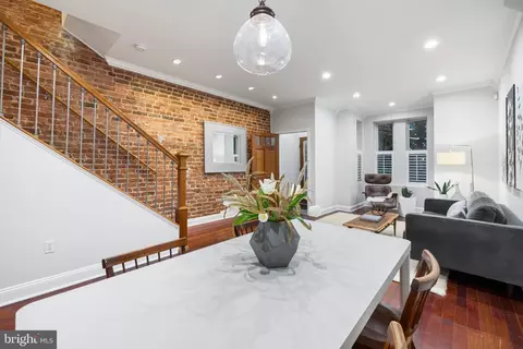 Dining - 336 11th St NE, Washington, DC 20002 photo 4 of 7