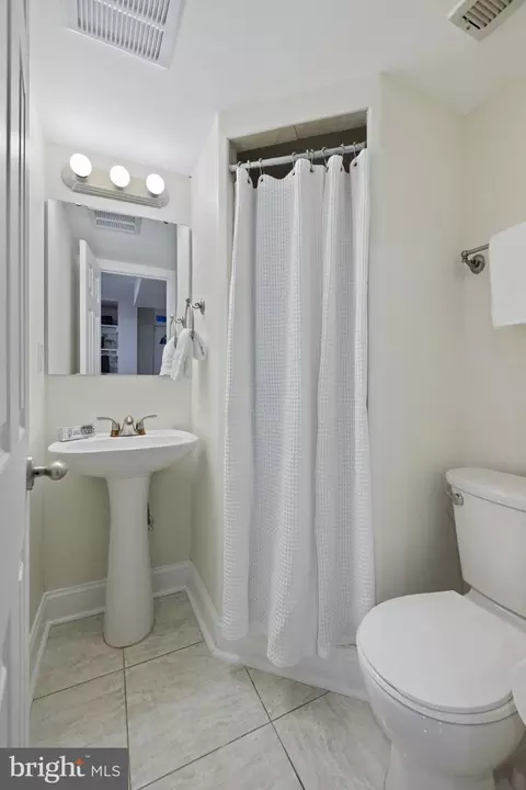 Bath - 336 11th St NE, Washington, DC 20002 photo 5 of 5