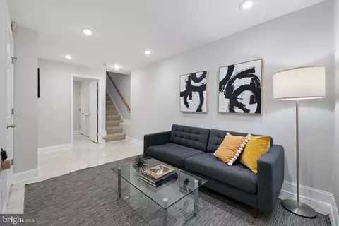 Living - 336 11th St NE, Washington, DC 20002 photo 7 of 7
