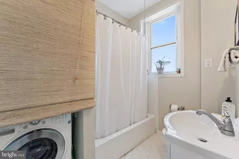 520 E Street St NE #404, Washington, DC 20002 photo 16