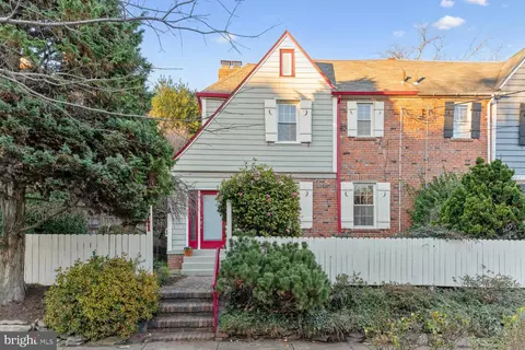 3641 Warren St NW, Washington, DC 20008
