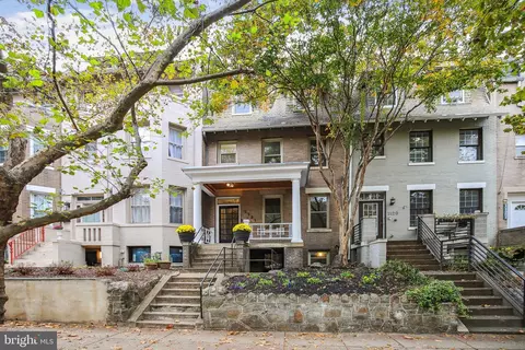 1131 Columbia Rd NW, Washington, DC 20009