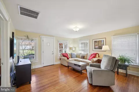 6630 Eastern Ave NW, Washington, DC 20012 photo 5