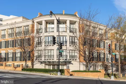 2501 Wisconsin Ave NW #10, Washington, DC 20007