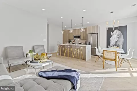 2618 University Pl NW #7, Washington, DC 20009
