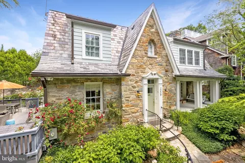 3209 Cleveland Ave NW, Washington, DC 20008
