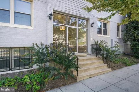 Exterior - 429 18th St NE #3, Washington, DC 20002 photo 1 of 2