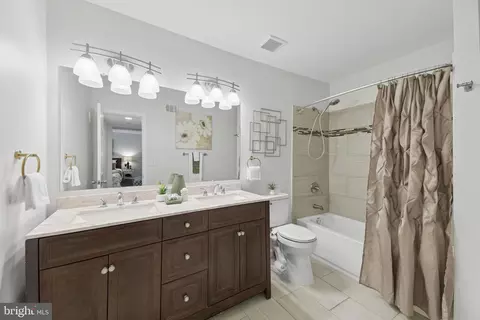Bath - 429 18th St NE #3, Washington, DC 20002 photo 2 of 3