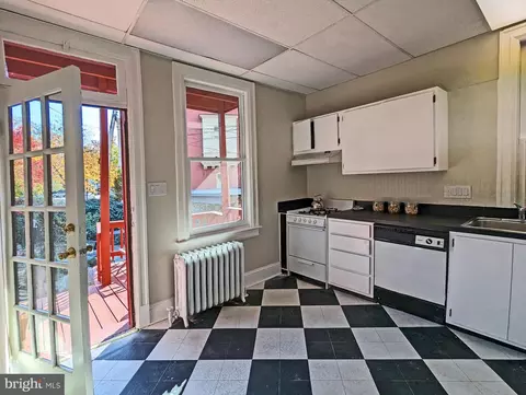 Kitchen - 151 N Carolina Ave SE, Washington, DC 20003 photo 6 of 8