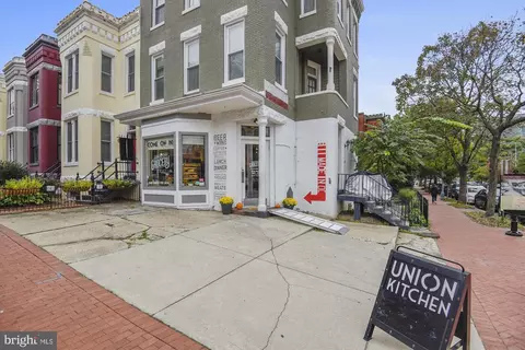 409 G St NE, Washington, DC 20002 photo 36
