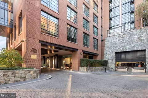 3303 Water St NW #3M, Washington, DC 20007