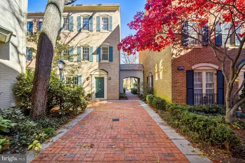 4326 Westover Pl NW, Washington, DC 20016