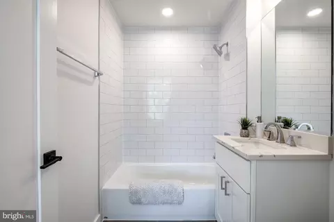 5512 7th St NW, Washington, DC 20011 photo 30