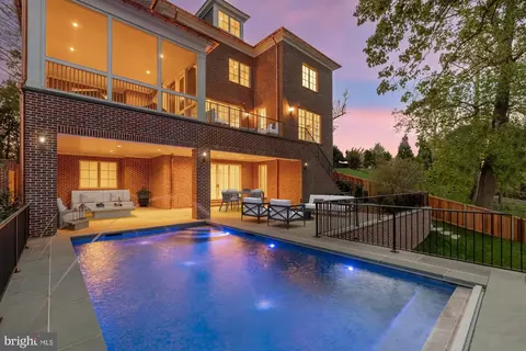 2011 Foxhall Rd NW, Washington, DC 20007 photo 1