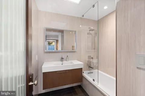 Bath - 1633 31st St NW, Washington, DC 20007 photo 3 of 3