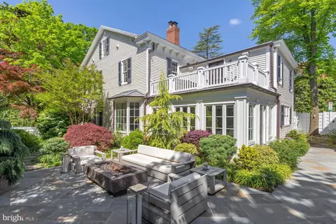 Exterior - 1633 31st St NW, Washington, DC 20007 photo 11 of 14