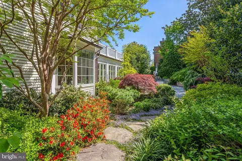 Exterior - 1633 31st St NW, Washington, DC 20007 photo 5 of 14