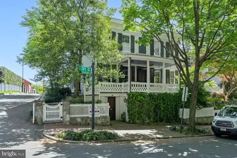 1633 31st St NW, Washington, DC 20007