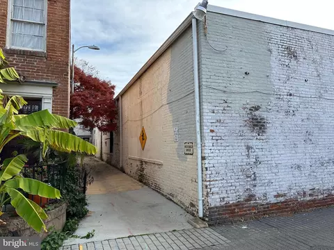 633 E Street Rear SE, Washington, DC 20003 photo 8