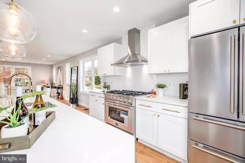 3017 16th St NE, Washington, DC 20018 photo 9