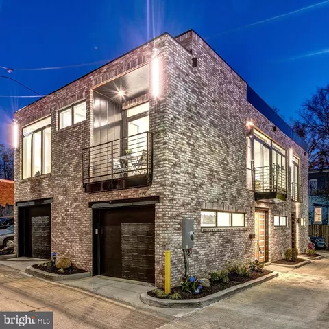 921 Euclid St NW, Washington, DC 20001