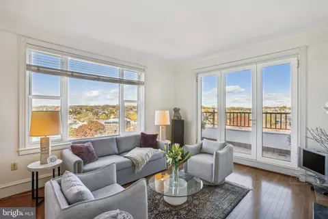 2600 Pennsylvania Ave NW #801/8D, Washington, DC 20037