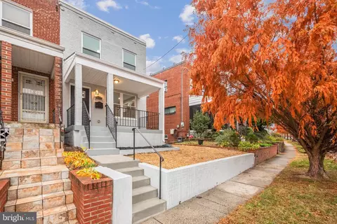907 Jefferson St NE, Washington, DC 20011