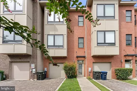 2467 Elvans Rd SE, Washington, DC 20020