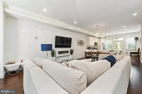 2467 Elvans Rd SE, Washington, DC 20020 photo 5