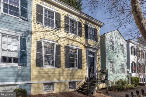 3339 P St NW, Washington, DC 20007