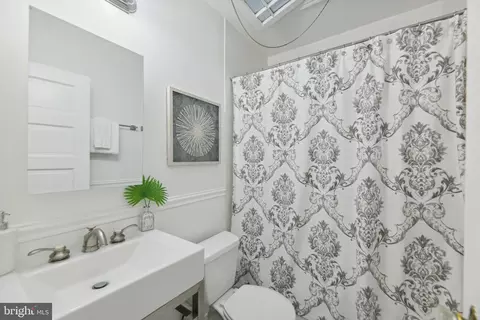 1718 D St NE, Washington, DC 20002 photo 22