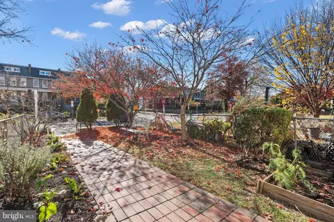 1002 K St NE, Washington, DC 20002 photo 4