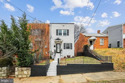 2214 Irving St SE, Washington, DC 20020