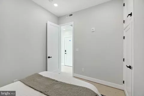 2213 M St NE #10, Washington, DC 20002 photo 11