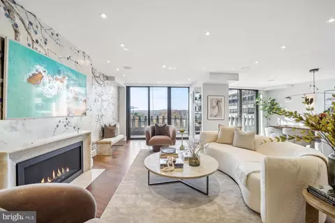 700 New Hampshire Ave NW #720/721, Washington, DC 20037