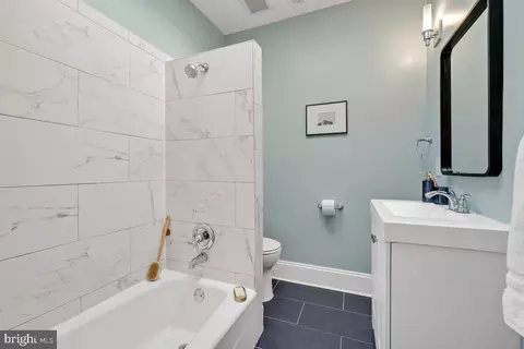 323 L St NE, Washington, DC 20002 photo 24