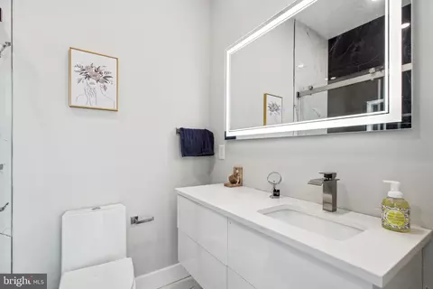 2213 M St NE #14, Washington, DC 20002 photo 15