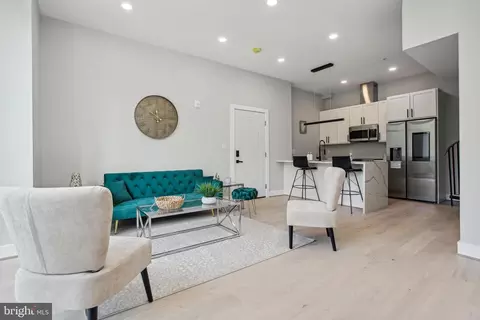 2213 M St NE #14, Washington, DC 20002 photo 3