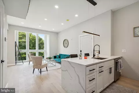 2213 M St NE #14, Washington, DC 20002 photo 4
