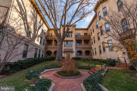 1527 30th St NW #B31, Washington, DC 20007