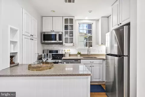 3408 O St NW, Washington, DC 20007 photo 10
