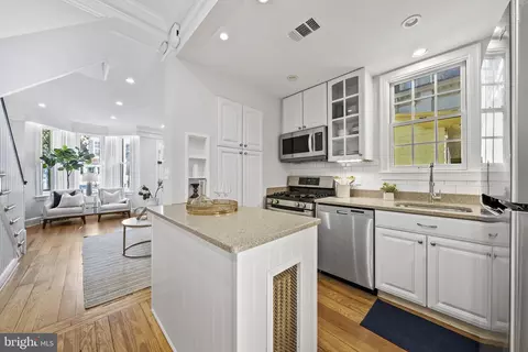 3408 O St NW, Washington, DC 20007 photo 11