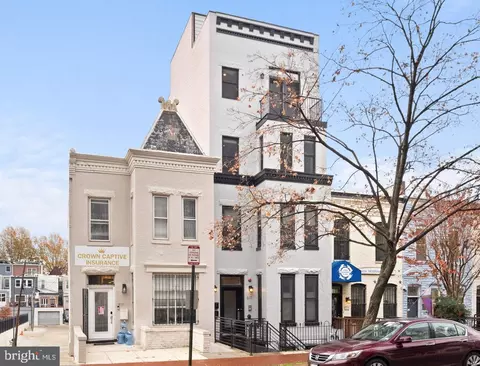 611 2nd St NE #3, Washington, DC 20002