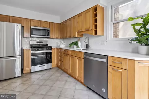 1340 L St SE, Washington, DC 20003 photo 31